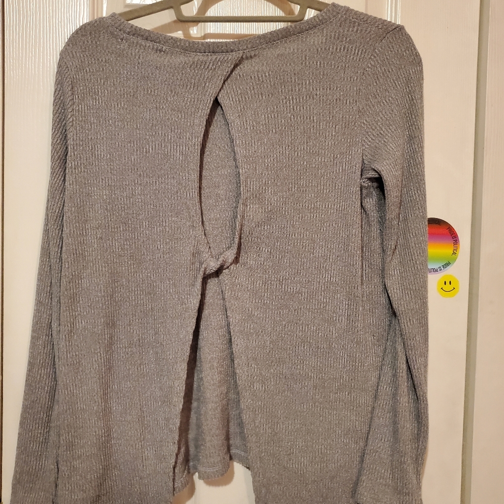 Open Back Sweater - Picture 2 of 2